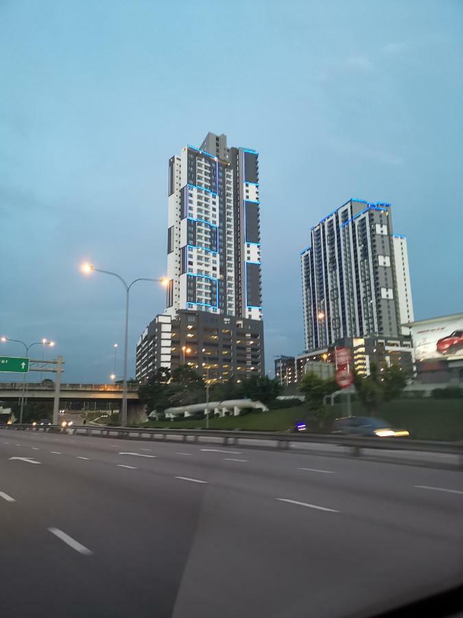 Landmark Residence Sungai Long High Speed Internet Near Tar College Mrt Kajang Exterior photo